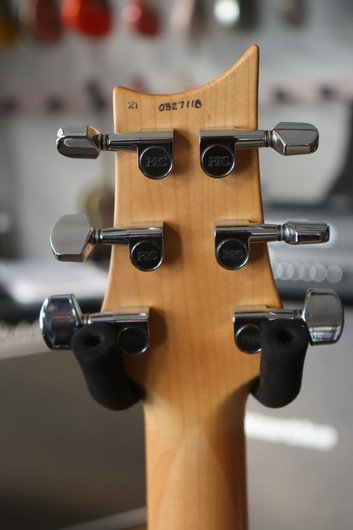 PRS CE24 CC Fire Red Smokeburst 2021 + kova laukku (käytetty)
