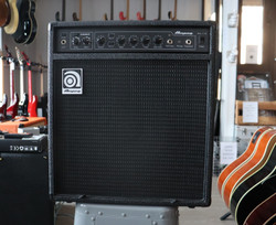 Ampeg BA-112 V2 bassovahvistin (käytetty)