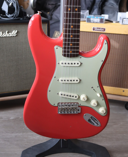 Fender Custom Shop LTD 63 Stratocaster Aged Fiesta Red 2024 (käytetty)