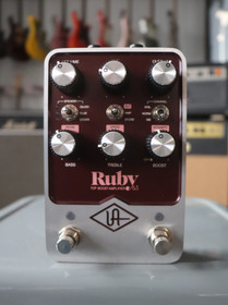 Universal Audio UAFX Ruby '63 Top Boost efektipedaali (käytetty)