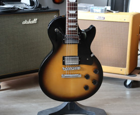 Gibson Les Paul Studio 2018 Electric Guitar+ case (used)