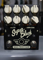 Mad Professor Super Black etuvahvistin kitaralle (käytetty)