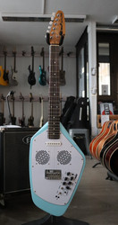 Vox Apache 2 kitara + gig bag (käytetty)