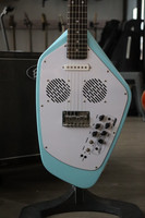 Vox Apache 2 kitara + gig bag (käytetty)