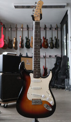 Stagg Strat sähkökitara (käytetty)