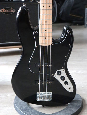 Squier Affinity Jazz Bass MN Black 2021 sähköbasso (käytetty)