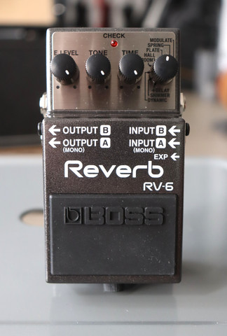Boss RV-6 -Reverb-pedaali (käytetty)