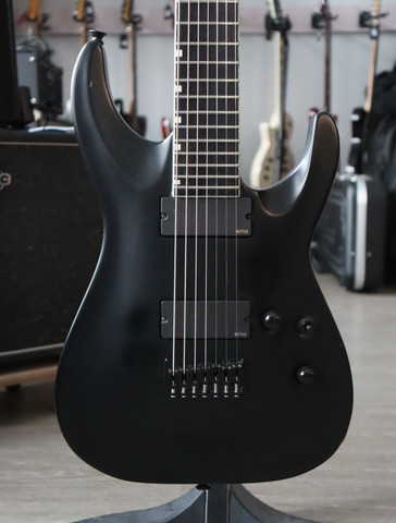 ESP - E-II Horizon NT-7B Baritone 2017 + kova laukku (käytetty)