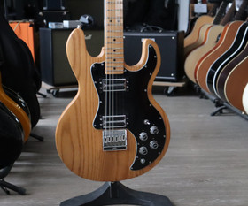 Peavey T60 USA 1979 sähkökitara + kova laukku (käytetty)