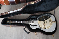 Ozark 3515BE Resonator Guitar, Nickel Plate Brass, Engraved (käytetty)