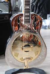 Ozark 3515BE Resonator Guitar, Nickel Plate Brass, Engraved (käytetty)