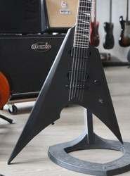 ESP LTD Arrow-1000NT Charcoal Metallic Satin sähkökitara (käytetty)