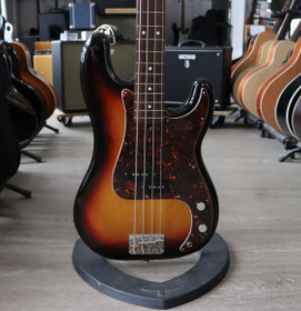 Fender ‘62 Reissue Precision Bass 2002 Japan (käytetty)