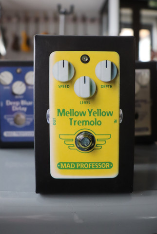 Mad Professor Mellow Yellow Tremolo - Guitar Store