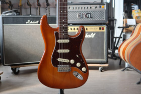 Fender American Performer Strat 2019+ gig bag (käytetty)