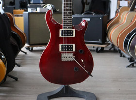PRS SE Standard 24 Vintage Cherry 2023 sähkökitara+ gig bag (käytetty)