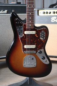 Fender Classic Player Jaguar 2013 + kova laukku (käytetty)