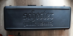 Schecter SGR-1C C-Shape Hardcase (käytetty)