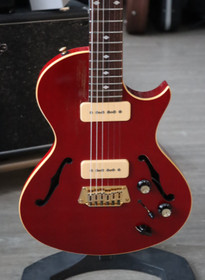 Gibson Blueshawk 1996 sähkökitara + kova laukku (käytetty)