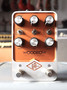 Universal Audio UAFX Woodrow '55 Inst. Amp etuastepedaali (käytetty)