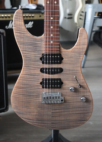 Suhr Modern Plus HSH PF TBD 2018 + case (used)
