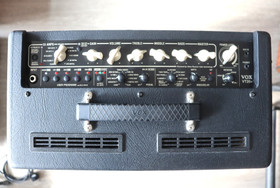 VOX Valvetronix VT20+ kitarakombo (käytetty)