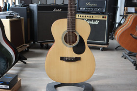 Sigma OMM-ST akustinen kitara + gig bag (käytetty)
