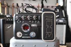 Zoom G2.1U multiefekti kitaralle (käytetty)