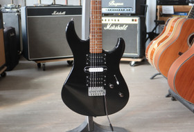 Yamaha ERG121/ Seymour Duncan sähkökitara (käytetty)
