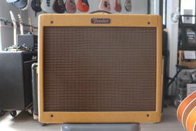 Fender Blues Junior LTD kitarakombo 2021 (käytetty)
