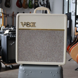Vox AC-4 C1 Limited Edition Cream Bronco (used)