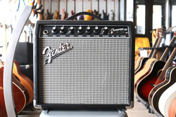 FENDER Champion 20 kitaravahvistin (käytetty)