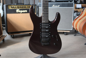 Jackson Performer Series PS4 + kova laukku (käytetty)
