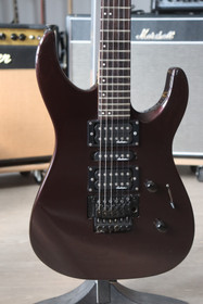 Jackson Performer Series PS4 + kova laukku (käytetty)