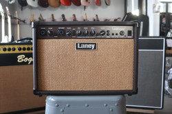Laney LA30D 30w Amplifier for Acoustik Guitar (Used)