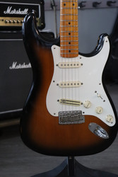Fender '57 American Vintage Hot Rod Stratocaster 2007 + kova laukku (käytetty)