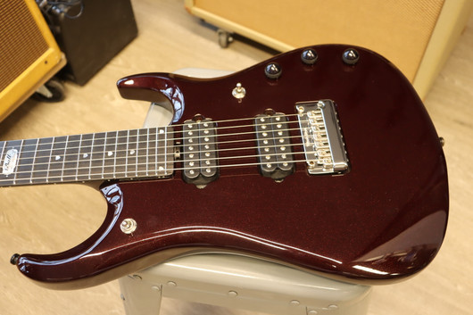 Music Man USA John Petrucci JP12-7 BFR CS Cherry Sugar 2012 (käytetty)
