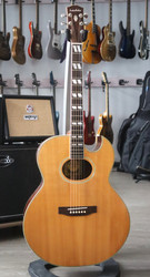 Landola J800 LS CUT akustinen kitara (käytetty)