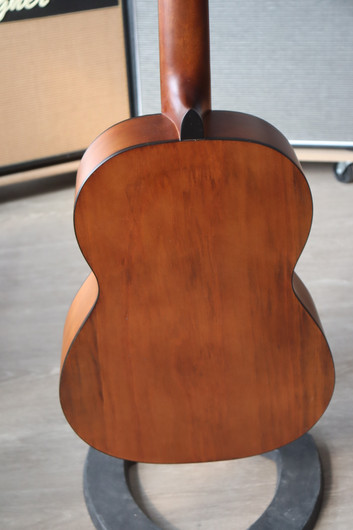 Salvador Cortez CC-06 Student Series klassinen kitara (käytetty)