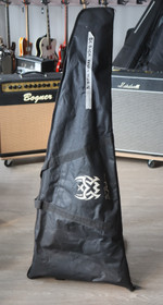 BC RICH Kerry King Metal Master sähkökitara + gig bag (käytetty)