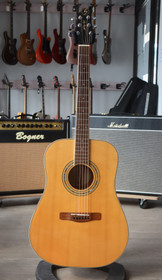 Samick Greg Bennett Design D5 vasenkätinen Acoustic (käytetty)