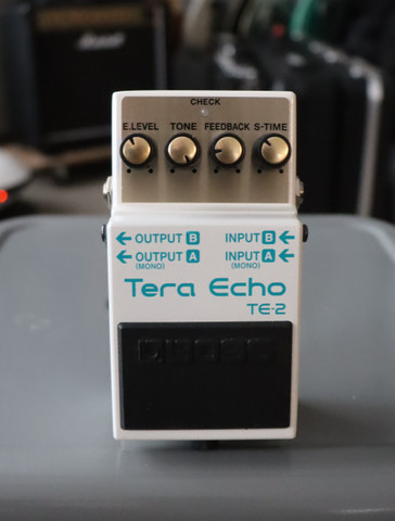Boss TE-2 Tera Echo efektipedaali (käytetty)