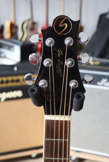 Samick Greg Bennett Design D5 vasenkätinen Acoustic (käytetty)