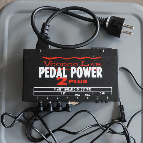 Voodoo Lab Pedal Power 2 Plus Power Supply for Pedals (Used)