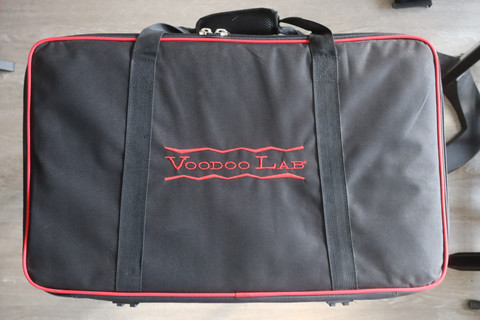 Voodoo Lab Dingbat Medium Pedalboard + Bag (Used)