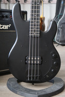 Harley Benton MB-4 SBK Deluxe Series basso (käytetty)