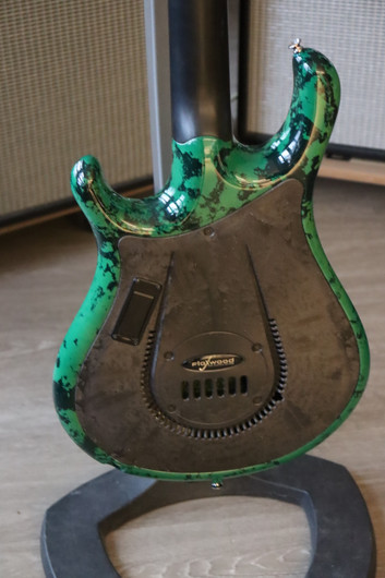 Flaxwood Custom Äijä 2013 sähkökitara + kova laukku (käytetty) 
