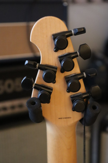 Sterling By Music Man JP50 John Petrucci (käytetty)