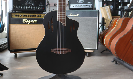 Ortega TourPlayer RTPSTD-SBK elektroakustinen kitara (käytetty)