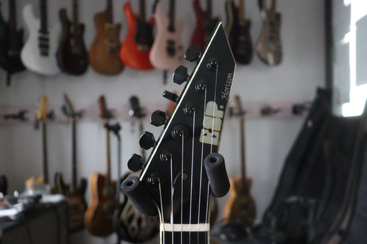 ESP Standard Series Horizon 2011 sähkökitara (käytetty)